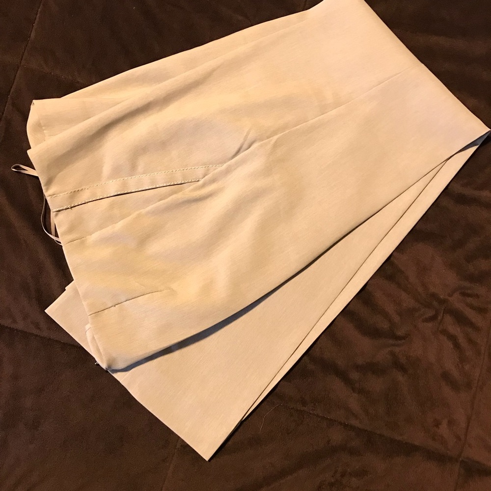 Suit - Picture 3 of 6